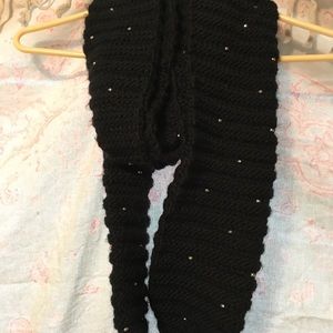 Black infinity scarf